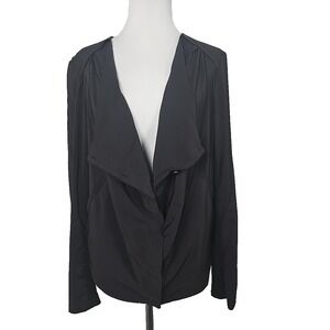 BCBGeneration Black Button Front Matte Satin Crop Jacket Medium M Pockets